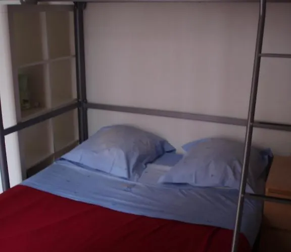 Entre Fac Hopital Et Centre *