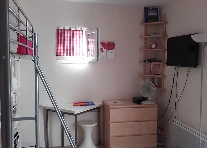 Entre Fac Hopital Et Centre *